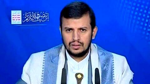 رهبر انصارالله یمن به شایعات کشته شدنش پایان داد