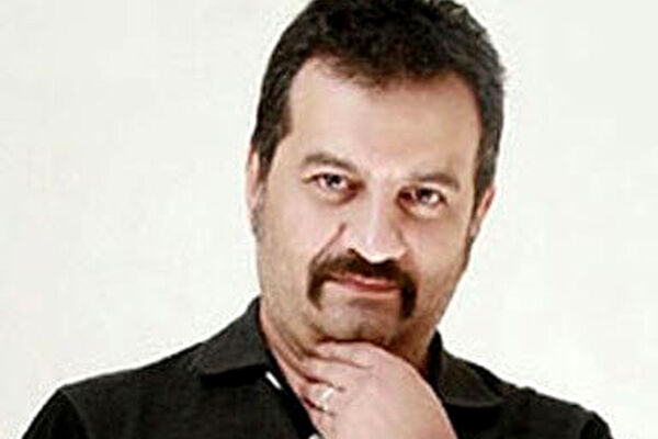 چه کسی گوشی مهراب قاسمخانی را دزیده است ؟