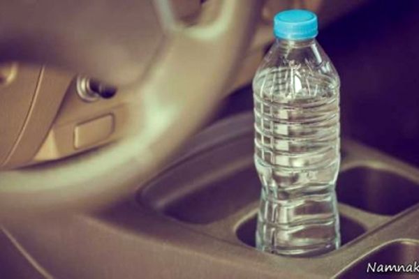 بطری آب داخل ماشین چگونه باعث تصادف میشود؟