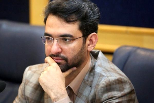 وزیر ارتباطات در مورد عدم عرضه گوشی به بازار موبایل افشاگری کرد