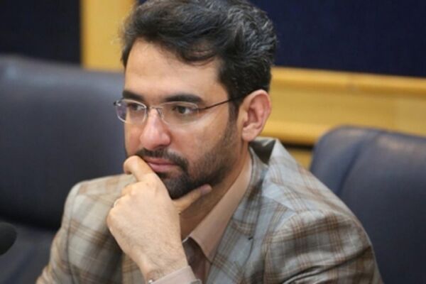 وزیر ارتباطات در مورد عدم عرضه گوشی به بازار موبایل افشاگری کرد