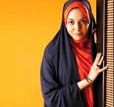 «آزاده نامداری» همراه بازیگران زن در پشت صحنه کنسرت