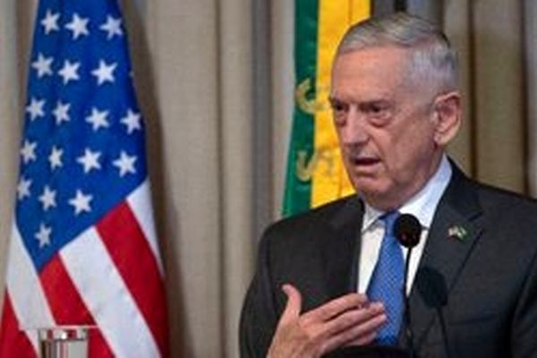 استراتژیست سابق کاخ سفید: «ملانیا» بیش از هر کس دیگری بر دونالد ترامپ نفوذ دارد