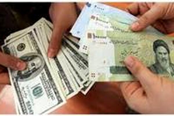 سقوط قیمت دلار و سکه ادامه دارد
