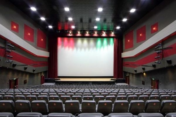 موضوع تعطیلی سینماها صحت ندارد