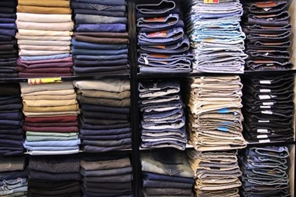 برابری قاچاق پوشاک با هزینه ۵.۵ ماه یارانه نقدی!