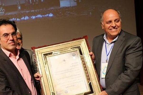 استاد دانشگاه فردوسی مشهد شیمیدان برجسته کشور شد