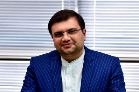 ورود مستقیم شورای شهر به فوتبال صلاح نیست