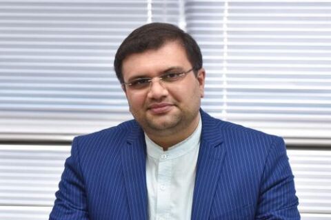 ورود مستقیم شورای شهر به فوتبال صلاح نیست