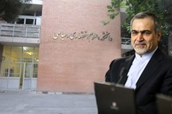 «حسین فریدون» امروز از پایان‌نامه دکترای خود دفاع می‌کند