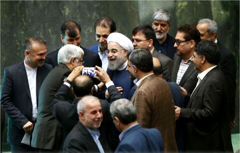 نمایندگان روحانی را تهدید کردند