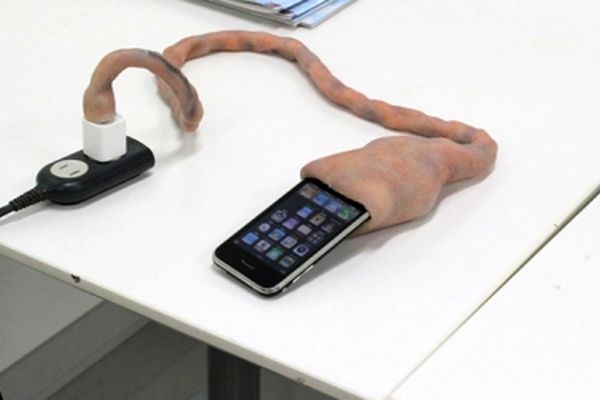 حال به هم زن‌ترین شارژر آیفون رونمایی شد