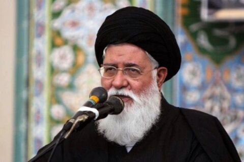 راهکار امام جمعه مشهد برای حل مشکل پدیده