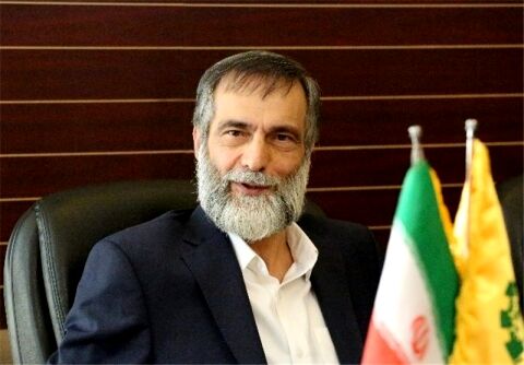 مراقب صادرات مجدد کالاهای وارد شده با ارز ۴۲۰۰ تومانی باشیم