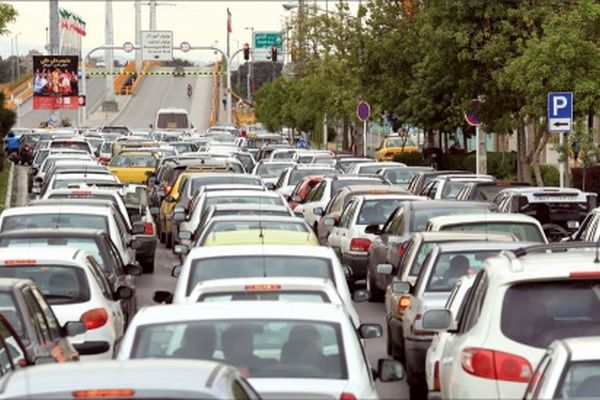 نمی دانم چرا پل آموزگار به این شکل ساخته شد!