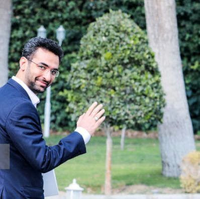 دستاوردهای یک‌ساله‌ جوان‌ترین وزیر کابینه