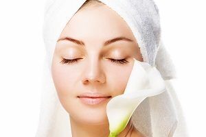 شیر پاک کن های طبیعی و مفید برای پوست