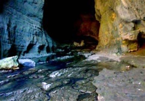 ۲۰ کشته و زخمی در حادثه ریزش «غاریخی چما»