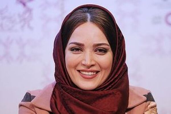 بهنوش طباطبایی سیندرلا می‌شود