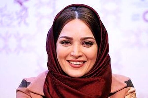 بهنوش طباطبایی سیندرلا می‌شود