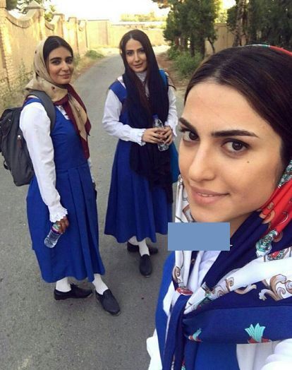 سلفی بانوان جوان سریال دلدادگان