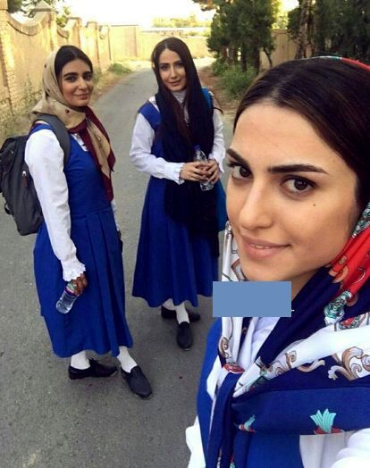 سلفی بانوان جوان سریال دلدادگان