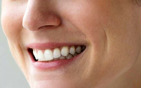 بلایی که تزریق ژل فاسد سر زن جوان آورد