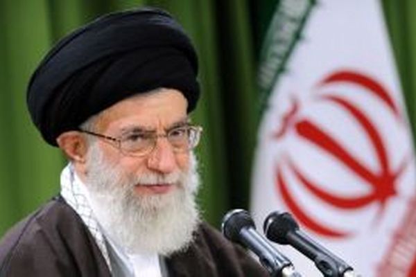 هدیه رهبر انقلاب به دانش آموزان مناطق محروم کشور