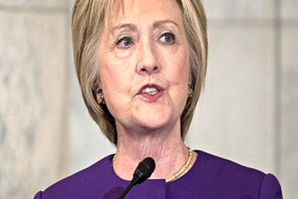 انتقاد شدید هیلاری کلینتون از عملکرد ترامپ