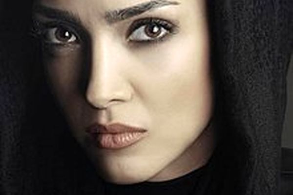 موتور سواری خانم بازیگر