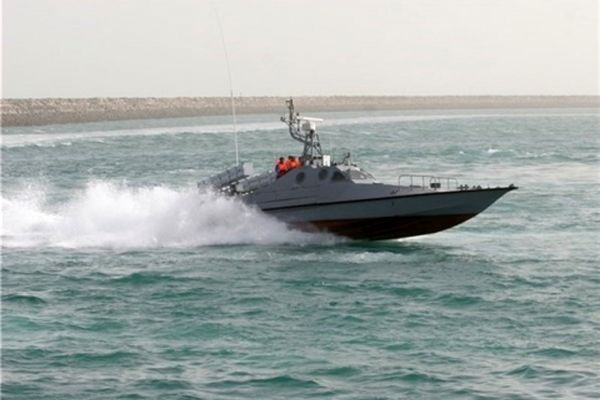بازداشت ۵ خدمه شناور صیادی خارجی در آب‌های خلیج فارس
