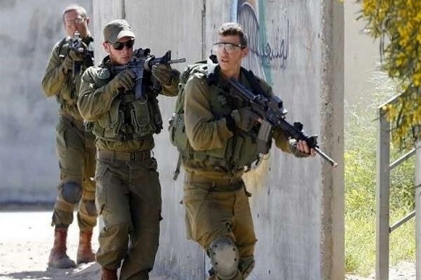 هجوم دسته‌جمعی شهرک‌نشینان به مسجدالاقصی