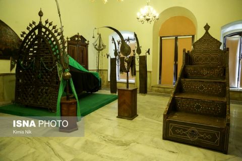 این‌جا تالار «عاشورا»ست...