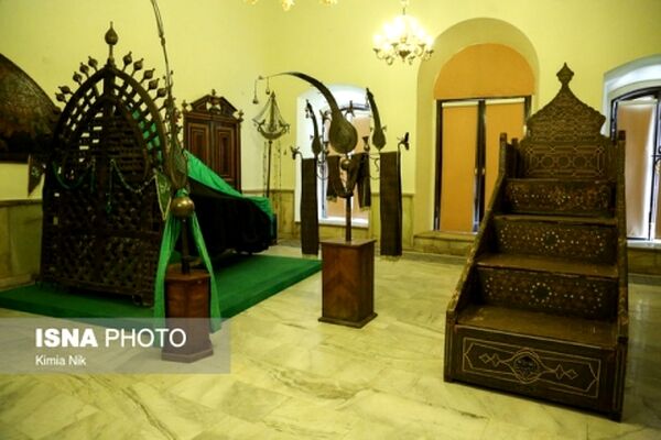 این‌جا تالار «عاشورا»ست...