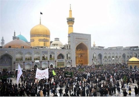 حضور پرشور هیئات عزاداری امام حسین(ع) در بارگاه منور رضوی