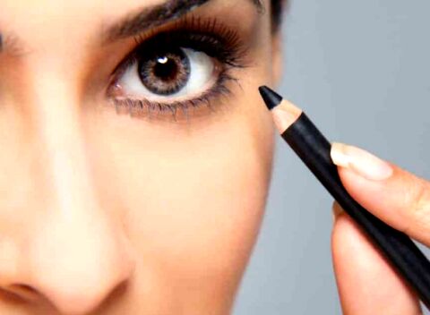 ترفندهای کشیدن خط چشم و ریمل هم زمان در کوتاه‌ترین زمان