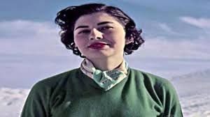 گردنبند گرانقیمت همسر محمدرضا پهلوی بر گردن بازیگر هالیوودی