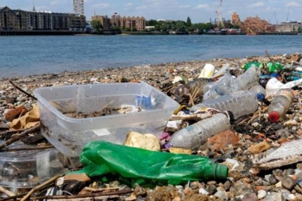 پلاستیک‌های فسیل شده، 10 میلیون سال باقی می‌مانند