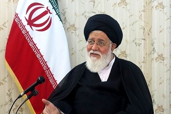 دشمن میدان جنگ را به محیط‌های آموزشی و فرهنگی منتقل کرده است