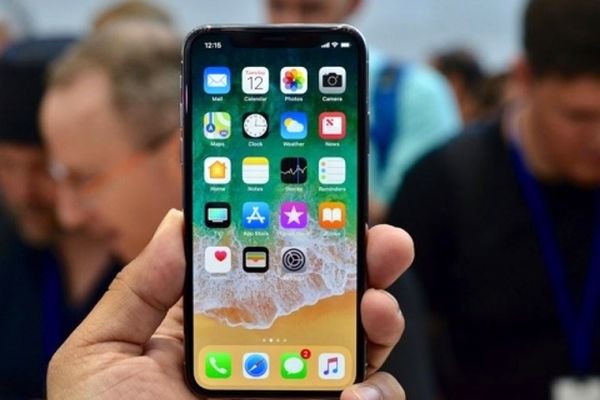 آیفون جدید در ایران ۳۹ میلیون تومان قیمت خورد