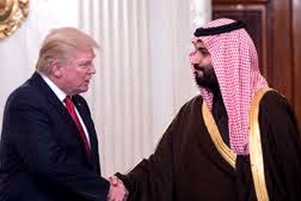 ترامپ: به پادشاه عربستان گفتم بدون حمایت آمریکا 2هفته هم دوام نمی آورید