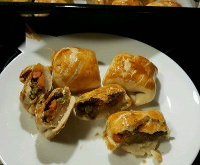 کلوچه قارچ و ماهی یک غذای خوشمزه