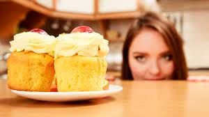 راه رهایی از اعتیاد به خوراکی‌های شیرین