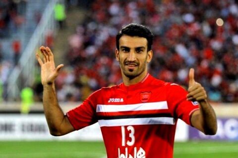 وقتی کاپیتان پرسپولیس و همسرش لباس عربی می‌پوشند