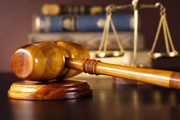 دادگاه تجدیدنظر فعال صنفی معلمان برگزار می‌شود