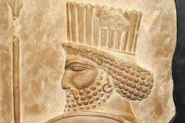 سردیس ۲۵۰۰ ساله هخامنشی در موزه ملی ایران رونمایی شد