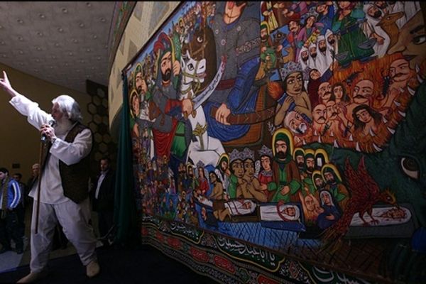 روایت‌گری عاشورا به شیوه‌ی آیین پرده‌خوانی