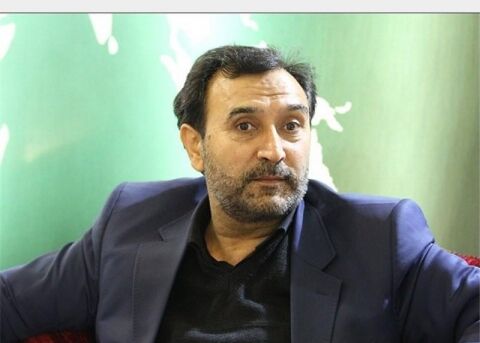 دهقان: به نام مبارزه با تروریسم می‌خواهند اقتصاد کشور را قفل کنند