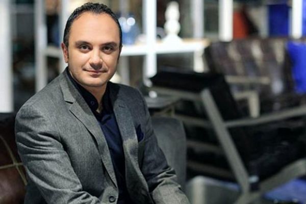 مقایسه دو عکس مجری تلویزیون،۳۰ سال پیش و امروز