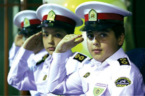 همیاران پلیس باعث کاهش 17.9 درصدی تخلفات ترافیکی شده‌اند